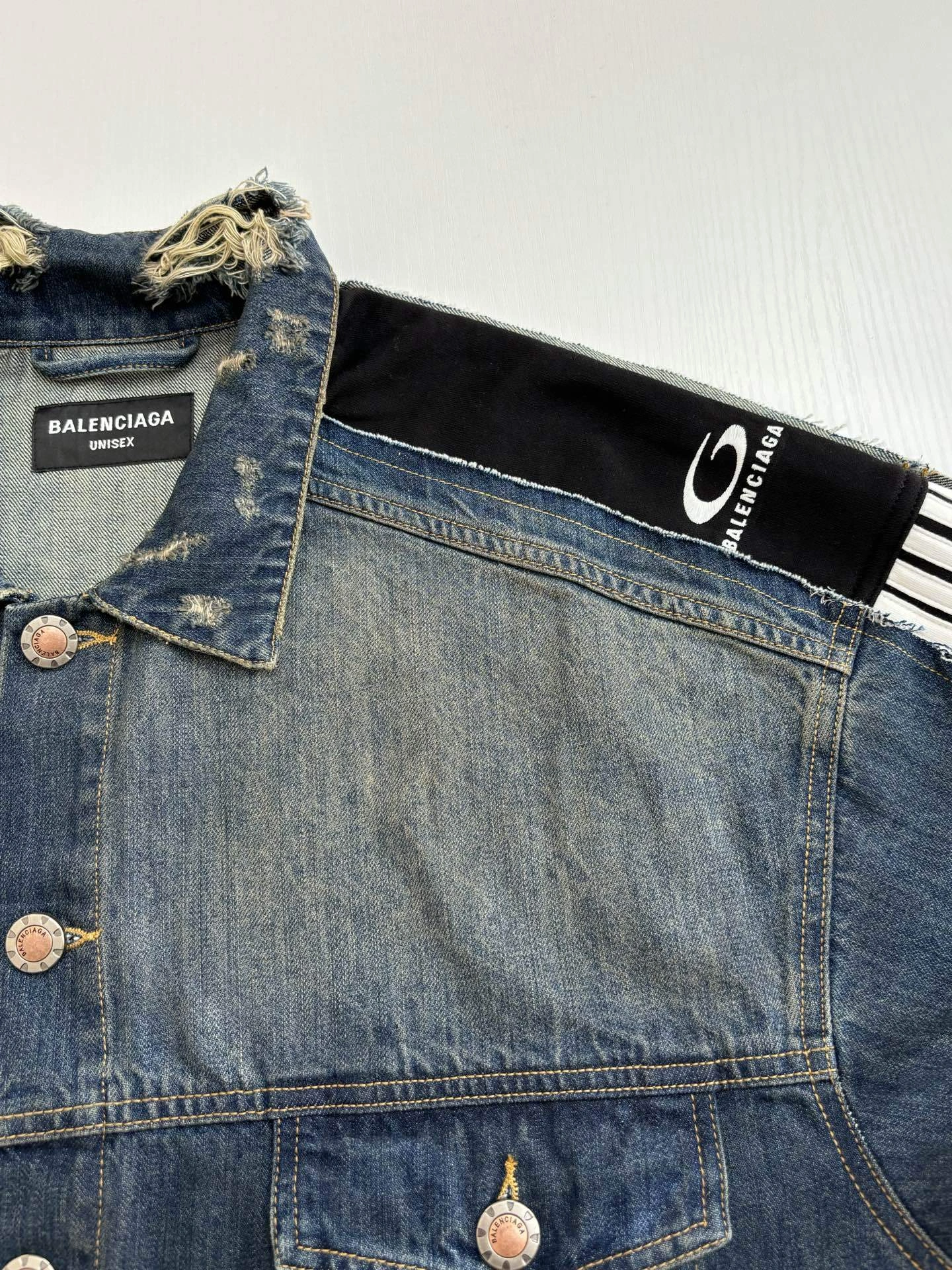 wg.luxury- 218593i16 item:E-F431G1498H